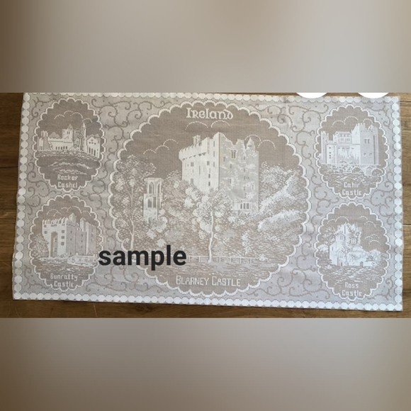 Irish lace vintage table runner irish castles - Picture 1 of 4